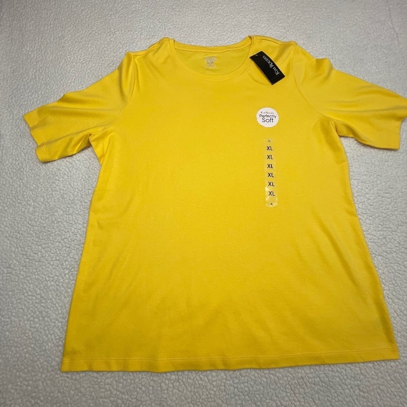 NWT Kim Rogers Yellow XL  Women’s Elbow Sleeve Top - Picture 1 of 13